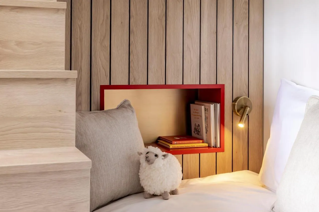 Virgin Hotels אדינבורו בריטניה