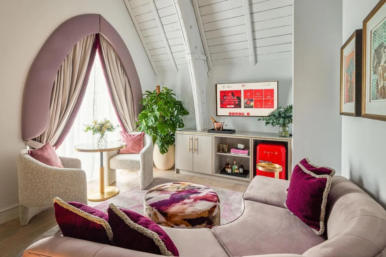 Virgin Hotels אדינבורו